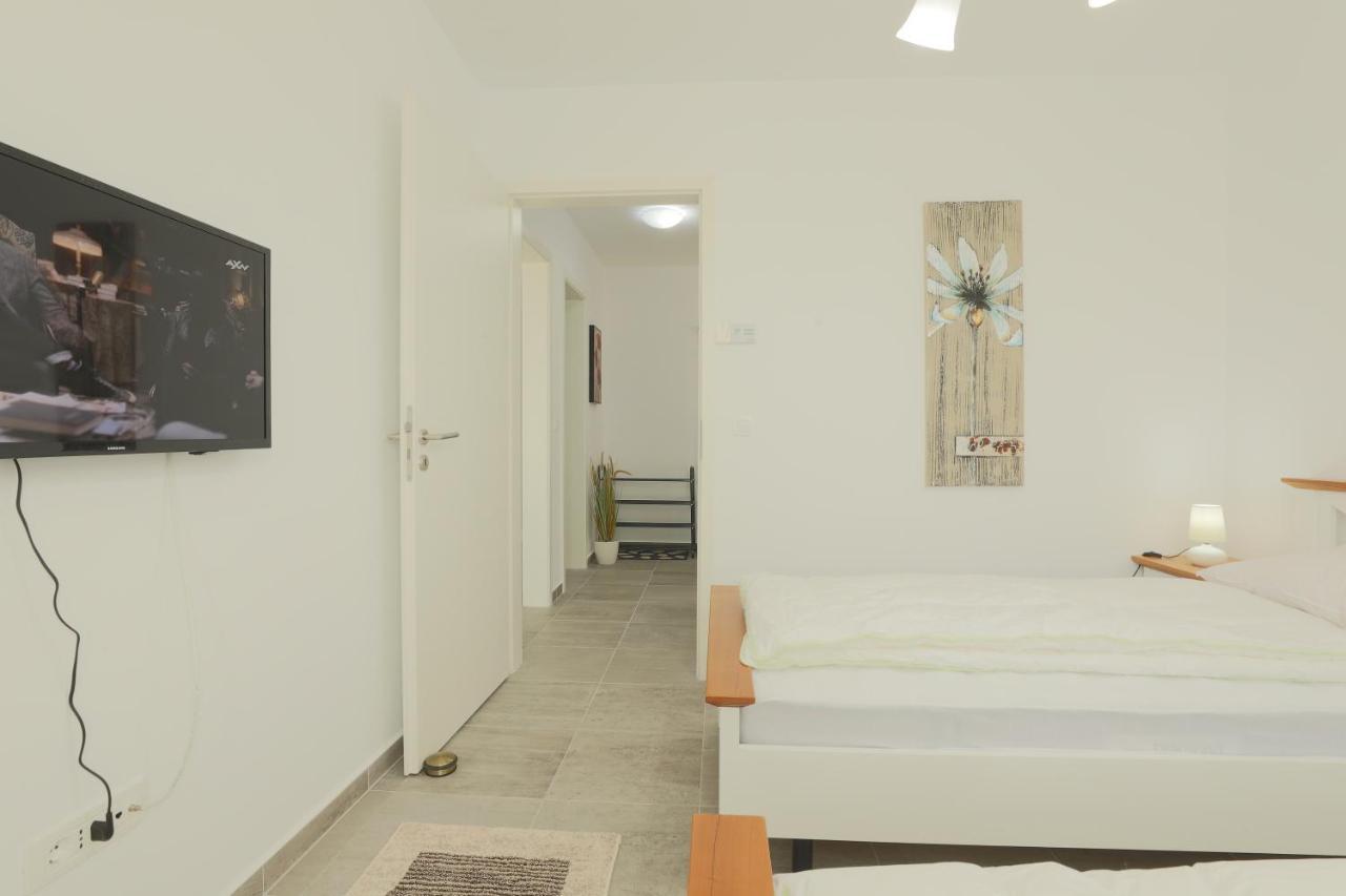 Elegant Sophia'S Apartment Braşov Exterior foto